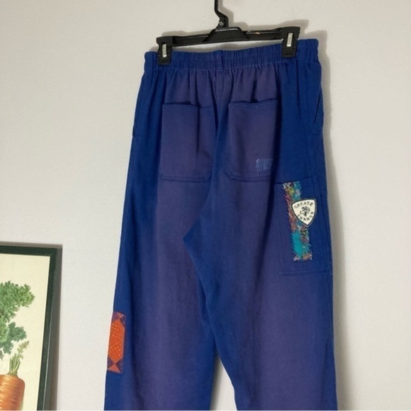 Kimchi Blue distressed and patchwork Scout pants size S - Picture 13 of 16